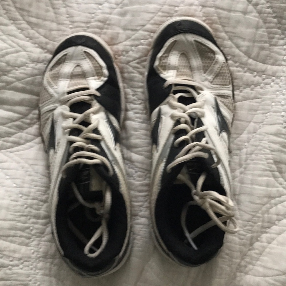 volleyball shoes